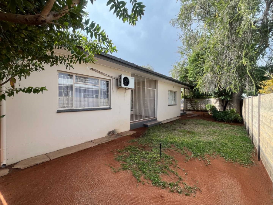 3 Bedroom Property for Sale in Flora Park Northern Cape